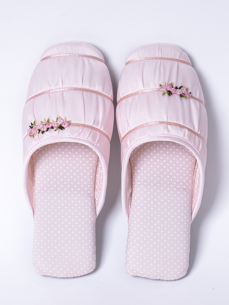 French Embroidered Bow Closed-Toe House Slippers Breathable Non Slip Quiet