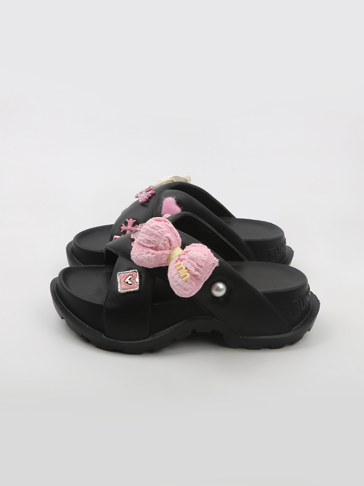 Chunky Hole Slide Sandals – Soft & Anti-Slip Summer Shoes