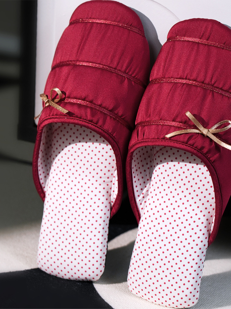 Cotton Embroidered House Slippers Breathable Flat Non Slip Quiet Indoor