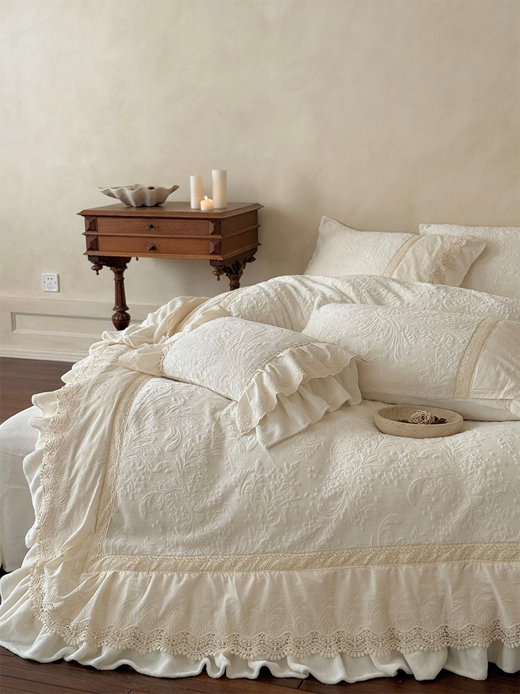 French Winter Ultra Soft Plush Fleece Bedding Set Carved Cream Lace Bed Skirt