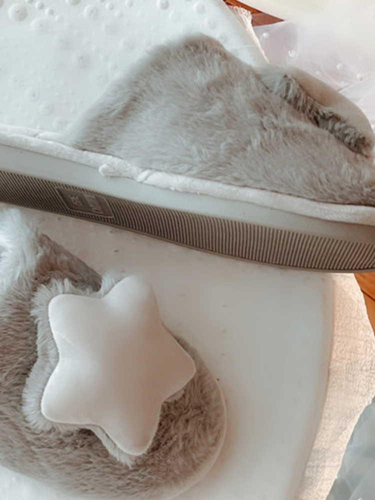 Vintage Closed-Toe Plush House Slippers Thick Sole Non Slip Fall Winter