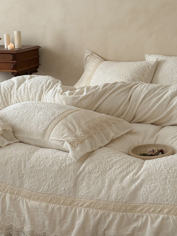 French Winter Ultra Soft Plush Fleece Bedding Set Carved Cream Lace Bed Skirt