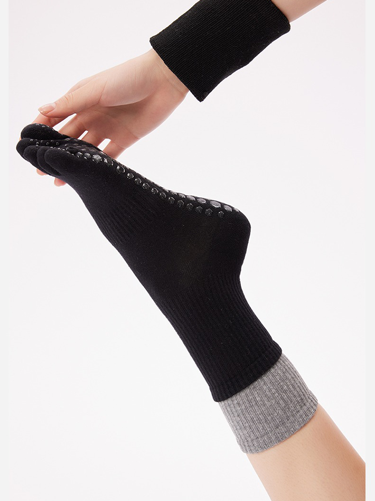 Tabi Grip Pilates Toe Socks