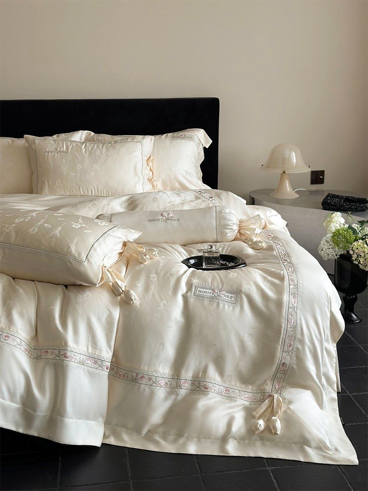 Luxury Princess Tencel Cotton Blend Bedding Set Jacquard Embroidered Flat Sheet