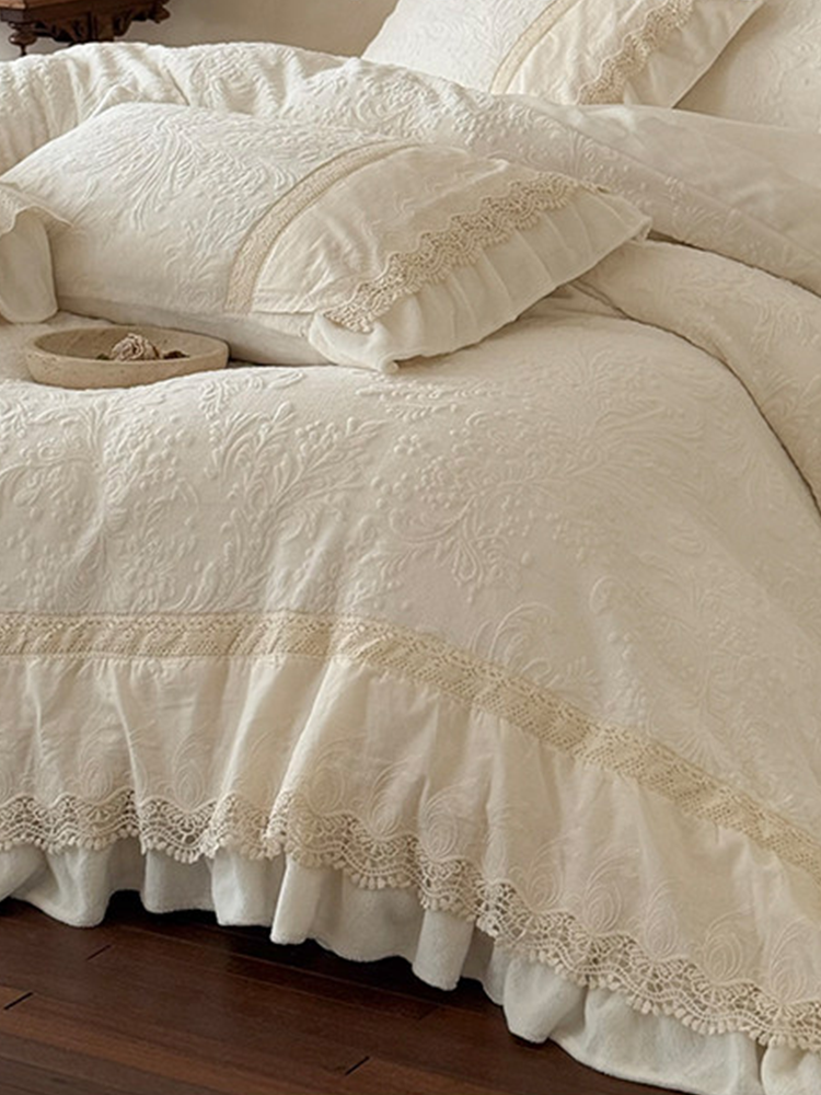 French Winter Ultra Soft Plush Fleece Bedding Set Carved Cream Lace Bed Skirt