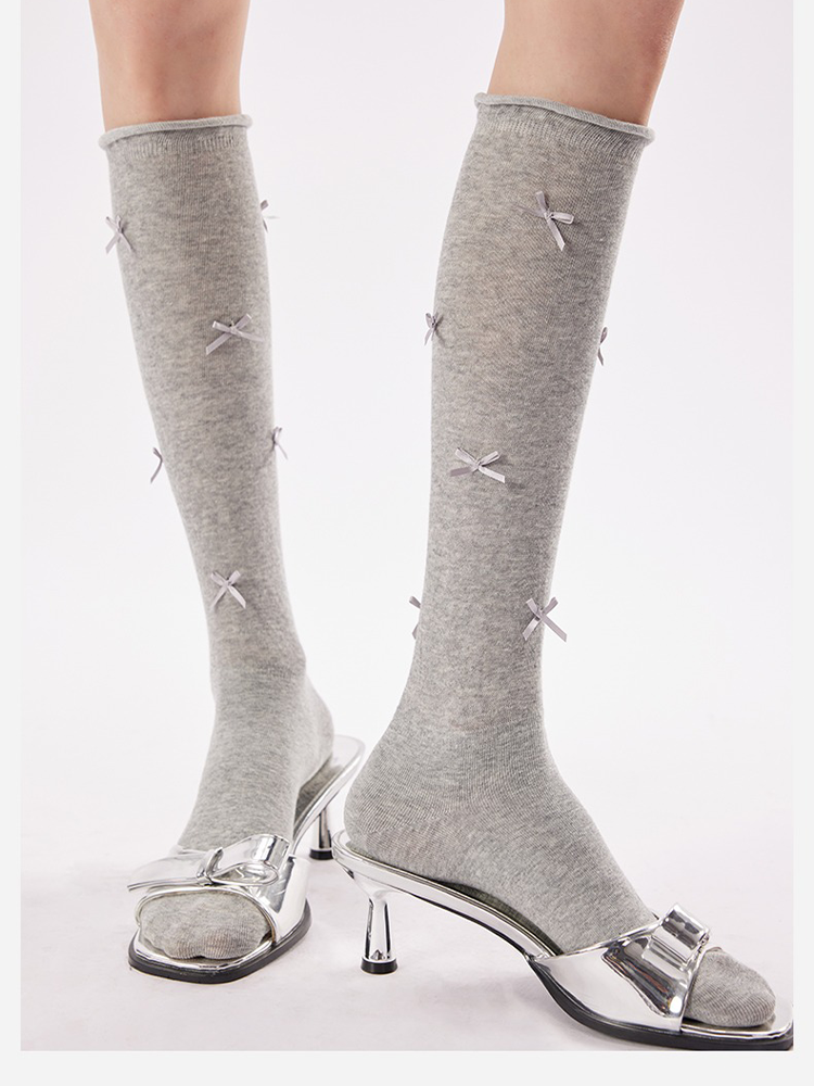 Gray Ruffle Bow Socks