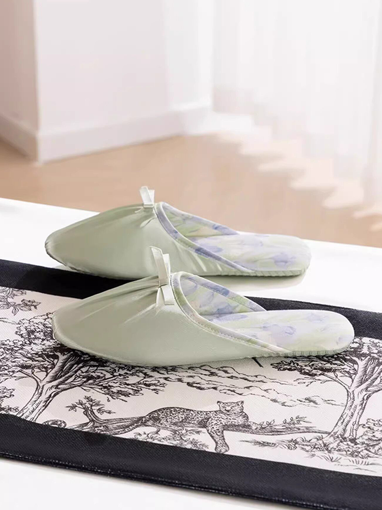 Luxury Printed Closed-Toe House Slippers Soft Sole Non Slip Quiet