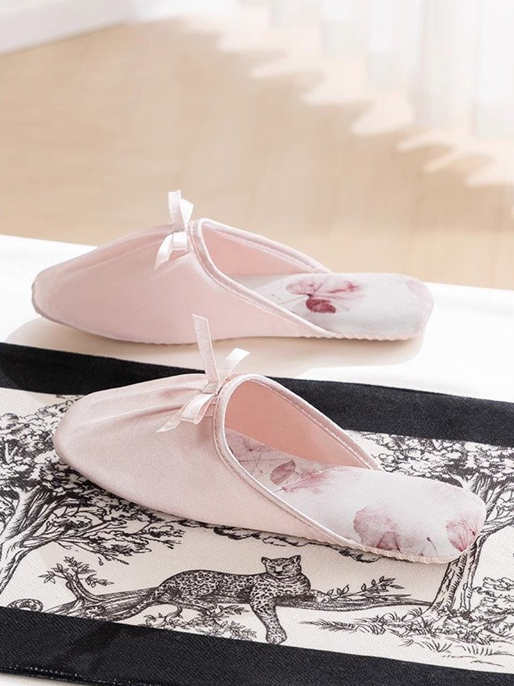 Luxury Printed Closed-Toe House Slippers Soft Sole Non Slip Quiet