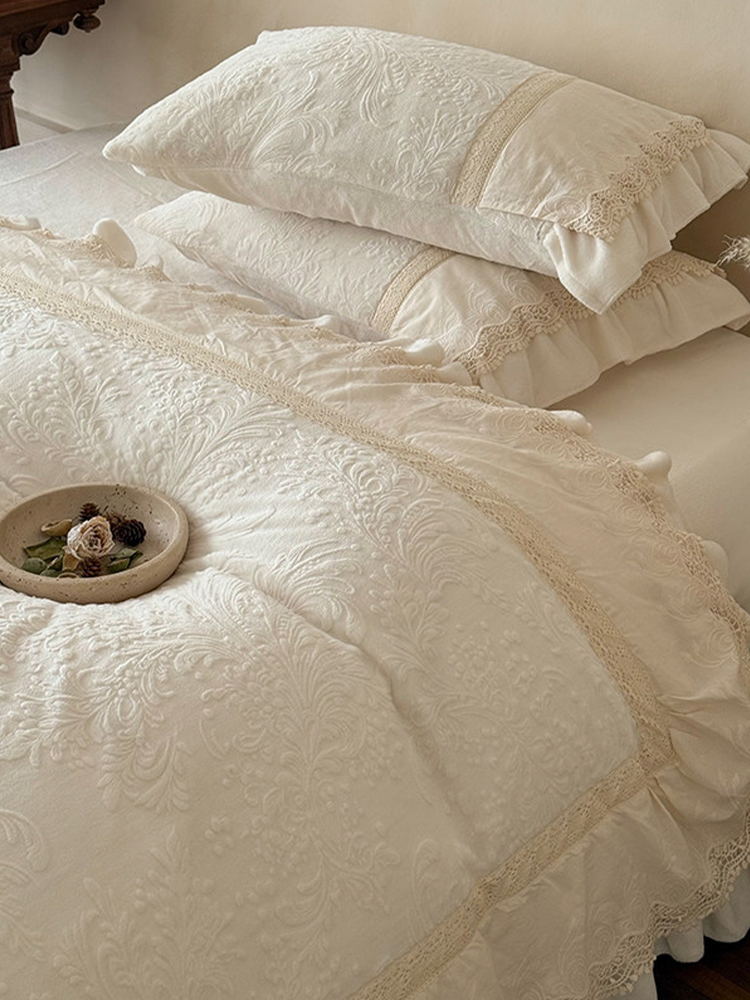 French Winter Ultra Soft Plush Fleece Bedding Set Carved Cream Lace Bed Skirt