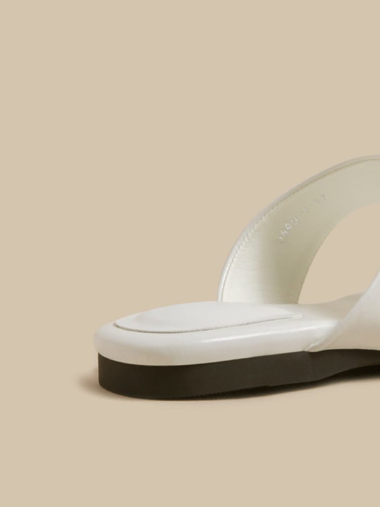 Lambskin Square Toe Toe-Loop Sandals