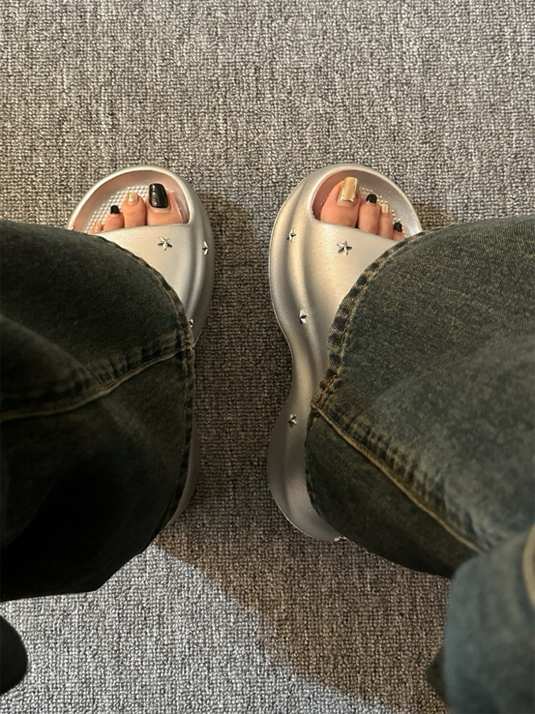 Star Platform Slide Sandals – Soft & Stylish Summer Shoes