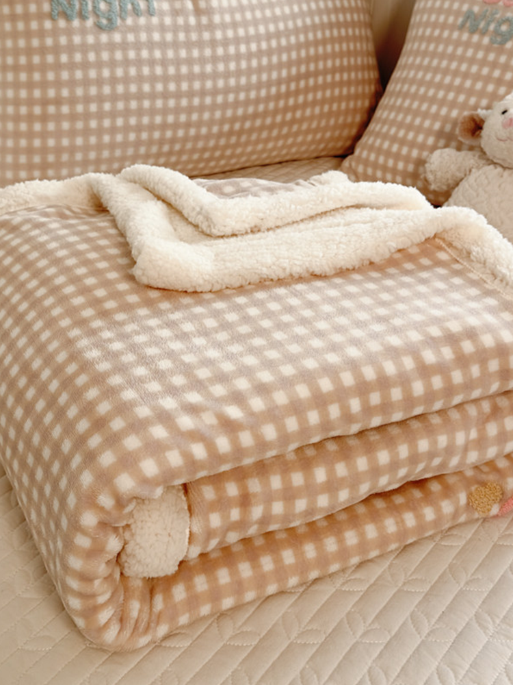 Cute Cartoon Ultra Soft Plush Fleece Blanket for Fall Winter