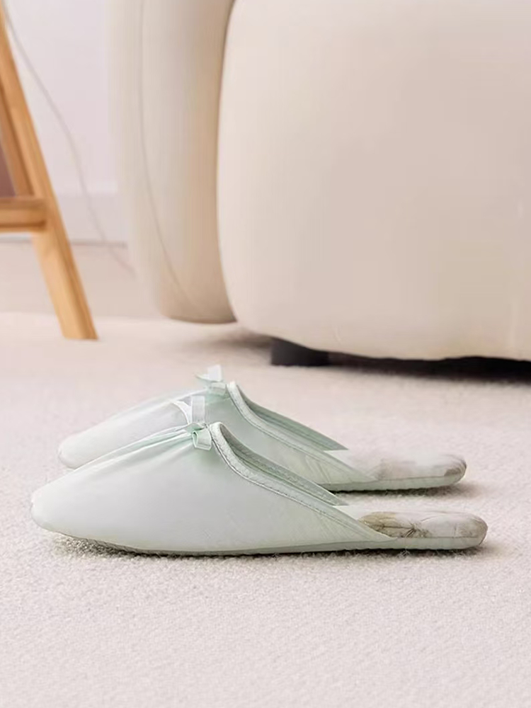 Luxury Printed Closed-Toe House Slippers Soft Sole Non Slip Quiet