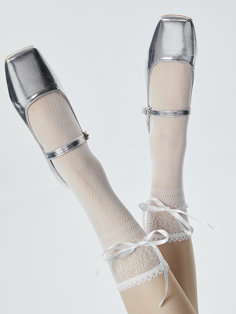 Thin Solid Color Lace-Up Mid-Calf Hollow Lace Slouch Socks - Yangma