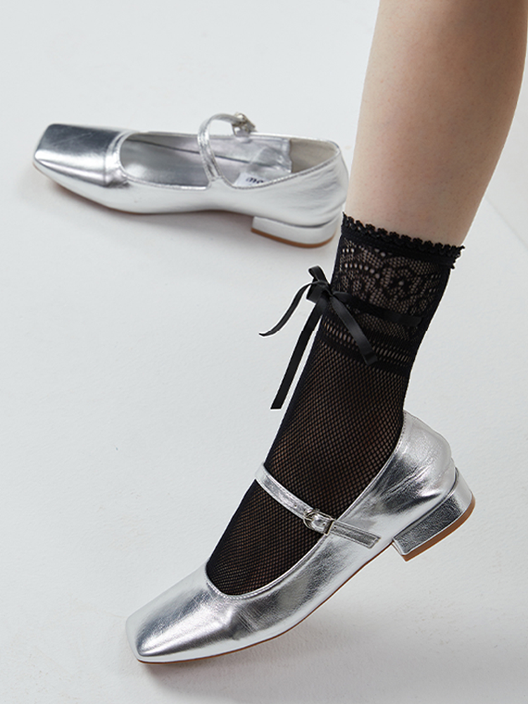Thin Solid Color Lace-Up Mid-Calf Hollow Lace Slouch Socks - Yangma