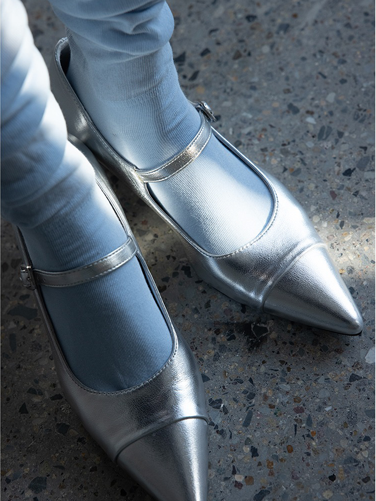 Ruffles Lady's Knee High Cotton Slouchy Socks - Yangma